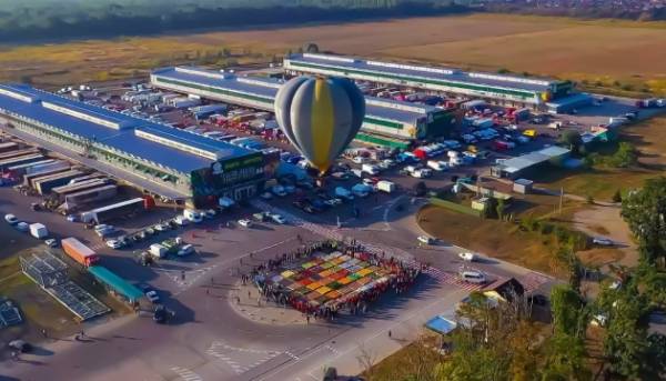 НАБУ закінчило розслідування у справі привласнення 18 гектарів землі ринку «Столичний»