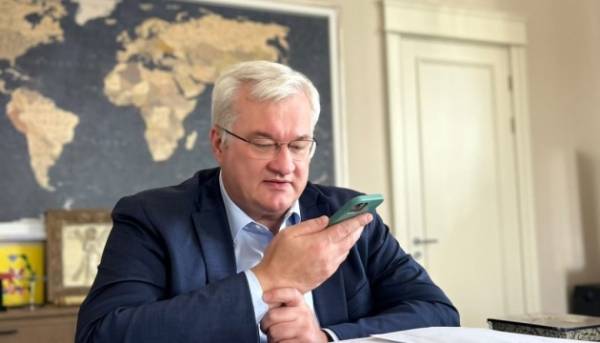 Глава МЗС Вірменії та Сибіга обговорили безпеку в регіоні 7 Глава МЗС Вірменії та Сибіга обговорили безпеку в регіоні 7