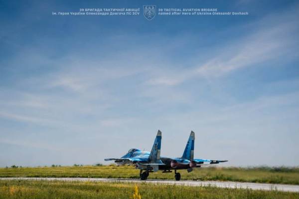 Льотчик Су-27 ліквідував російський командний центр разом із операторами безпілотників. 4 Льотчик Су-27 ліквідував російський командний центр разом із операторами безпілотників. 4