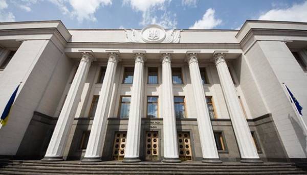 Парламент проголосує за кандидатури міністрів оборони та зовнішніх справ у середу