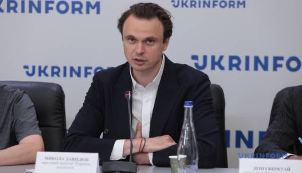 Політолог стверджує, що Україна володіє «козирями» для відновлення експорту агропродукції через Чорне море.