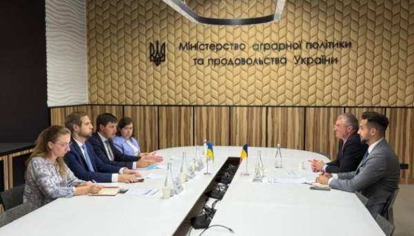 Україна і Румунія будуватимуть нові шляхи доставки для вивезення сільськогосподарської продукції.