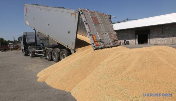 За словами Висоцького, у серпні Україна поставила за кордон лише 20% від можливого обсягу зернових. 1 За словами Висоцького, у серпні Україна поставила за кордон лише 20% від можливого обсягу зернових. 1