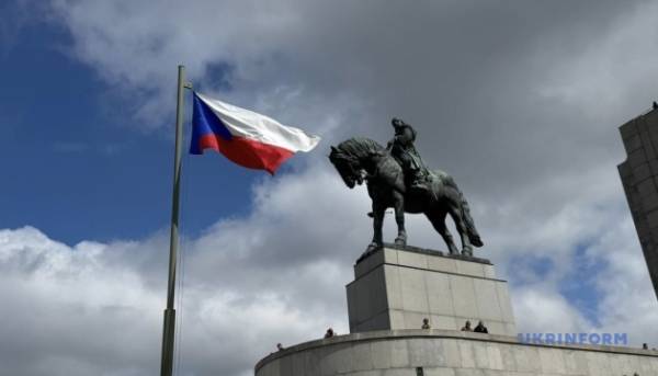 Захист для українських чоловіків: у Чехії роз’яснили, які документи потрібні