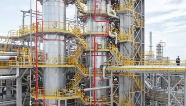 ГУР підтвердило знищення нафтопереробного заводу в Ільському, розташованого на території Краснодарського краю.