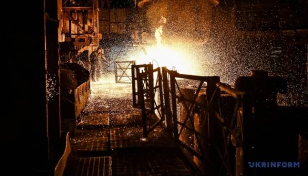В Україні спостерігається різке падіння випуску продукції в металургійній галузі.