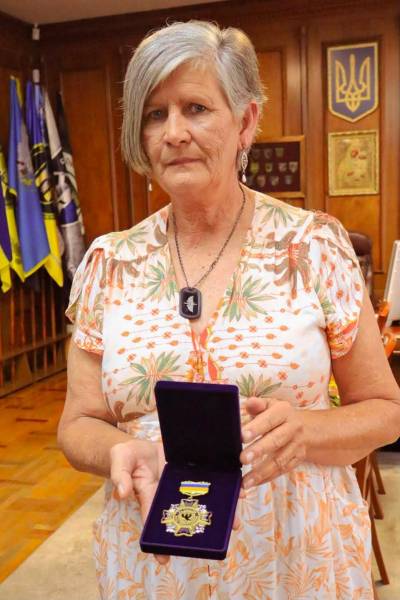 На згадку про штурмовика з Австралії Брока Тенанта Грінвуда 18 На згадку про штурмовика з Австралії Брока Тенанта Грінвуда 18