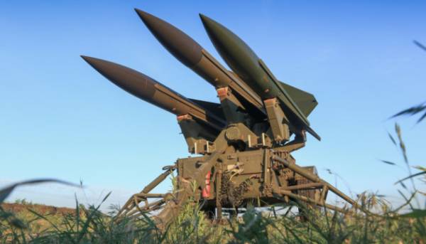 Українська ППО збила 39 крилатих ракет, дві ракети “Іскандер” та 145 безпілотників, якими російські війська атакували країну з вечора.