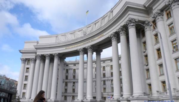 Українське зовнішньополітичне відомство не визнає анексію Грузинських територій Росією.