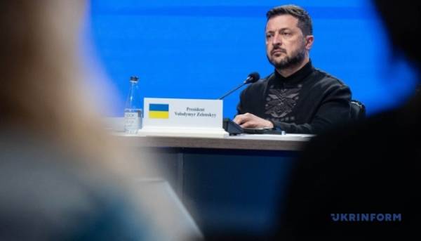 Україна повинна конкурувати з Росією за кількістю дипломатичних ударів - Зеленський 11 Україна повинна конкурувати з Росією за кількістю дипломатичних ударів - Зеленський 11