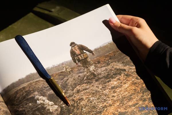 Укрінформ представляє книгу «Командири перемоги» на Форумі видавців у Львові 8