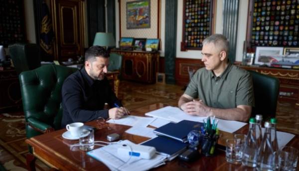 Головна 23 Зеленський провів зустріч з Покладом – узгодили нові операції та доручив продовжувати перевірку СБУ