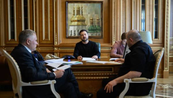 Володимир Зеленський провів переговори зі спадкоємним принцом Саудівської Аравії щодо майбутніх етапів угоди про дрони. 7 Володимир Зеленський провів переговори зі спадкоємним принцом Саудівської Аравії щодо майбутніх етапів угоди про дрони. 7