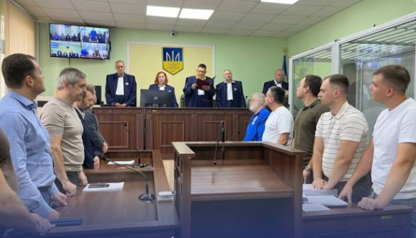 Апеляційний суд антикорупційного суду відхилив клопотання Коломойського щодо передачі його справи в іншу судову інстанцію.