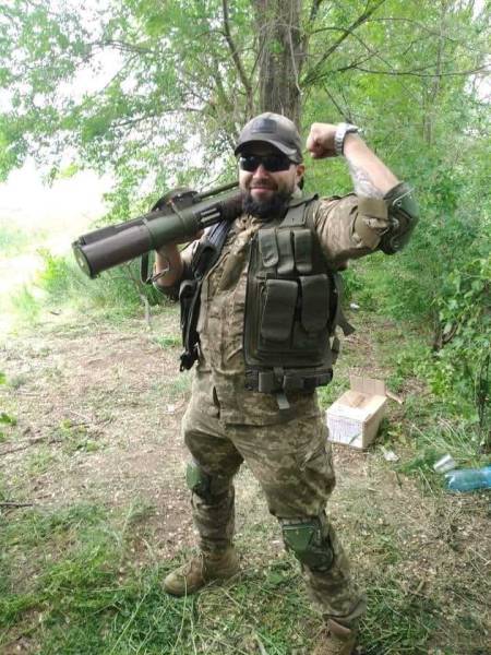 На згадку про старшого сержанта, навідника Романа Довгалюка (позивний «Бурий») 17 На згадку про старшого сержанта, навідника Романа Довгалюка (позивний «Бурий») 17