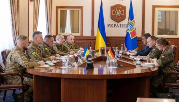 Головна 21 Очільник Нацгвардії провів переговори з німецьким генералом щодо збільшення підтримки для України
