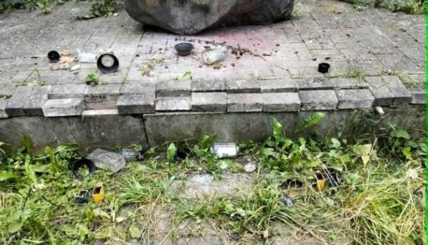У Польщі вкотре вчинено акт вандалізму на українському меморіалі – посольство вимагає реакції влади