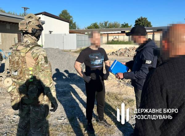 ДБР та Генштаб: масштабні перевірки у війську стосовно "схем" нарахування зарплатні 8 ДБР та Генштаб: масштабні перевірки у війську стосовно "схем" нарахування зарплатні 8