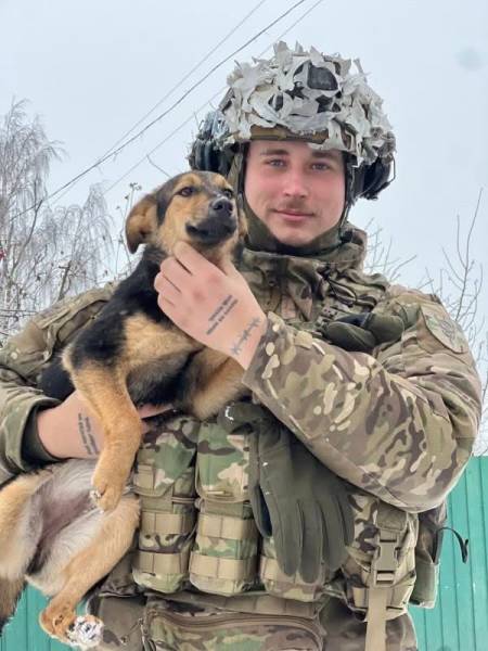 На згадку про штурмовика з Австралії Брока Тенанта Грінвуда 16 На згадку про штурмовика з Австралії Брока Тенанта Грінвуда 16