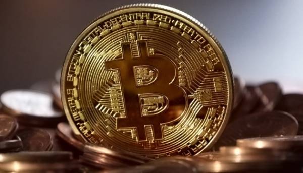 Біткойн перетнув позначку в $70 000 уперше за два місяці 7 Біткойн перетнув позначку в $70 000 уперше за два місяці 7