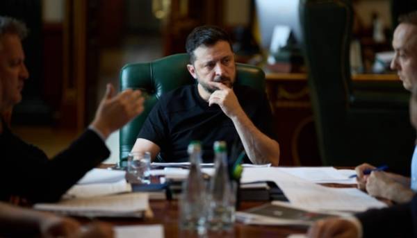 Президент Зеленський поставив завдання розробити «спеціальну операцію із запровадження санкцій» проти Російської Федерації.
