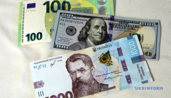 Вартість долара та євро 13 серпня