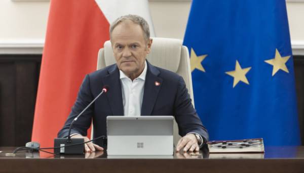 Туск після діалогу з Рютте: Україні необхідна посилена допомога з&hellip;