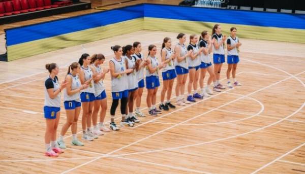 Дівчата з української збірної з баскетболу віком до 16 років здобули третє місце на змаганнях Baltic Cup. 15 Дівчата з української збірної з баскетболу віком до 16 років здобули третє місце на змаганнях Baltic Cup. 15