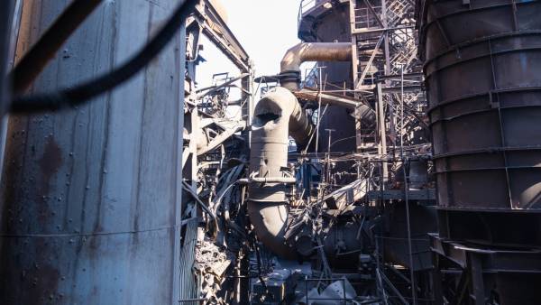 Щойно розчистили уламки - Росія завдала нового удару: на "Запоріжсталі" підраховують збитки 4 Щойно розчистили уламки - Росія завдала нового удару: на "Запоріжсталі" підраховують збитки 4