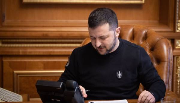 Зеленський провів переговори з прем'єр-міністром Нідерландів щодо протидії російським ракетам 11 Зеленський провів переговори з прем'єр-міністром Нідерландів щодо протидії російським ракетам 11