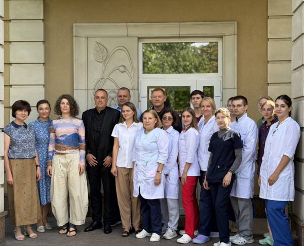 Держлікслужба: фармацевтична галузь України тримається на людях 8