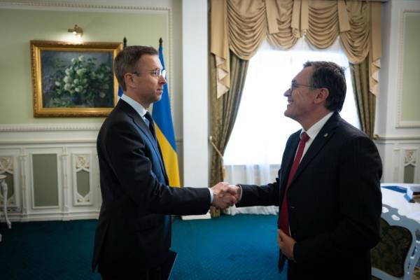 Корецький обговорив з послами Франції та Британії ключові питання співпраці 7