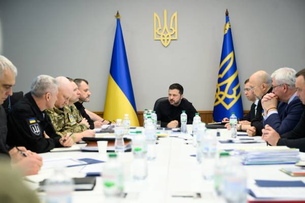 Зеленський на Ставці обговорив захист критичної інфраструктури та логістики 5 Зеленський на Ставці обговорив захист критичної інфраструктури та логістики 5