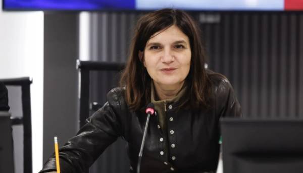 Головна 23 Французька делегатка оборони обговорила з Україною військову допомогу та зимову…