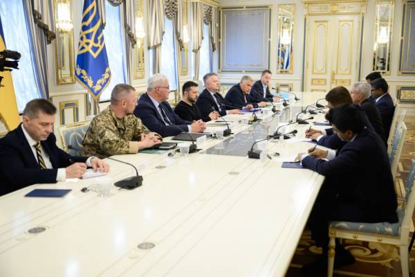 Індія підтримує мир в Україні, заявив Зеленський 8