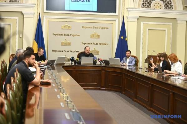 Укриття для депутатів: журналістам показали безпечний простір ВР 13 Укриття для депутатів: журналістам показали безпечний простір ВР 13