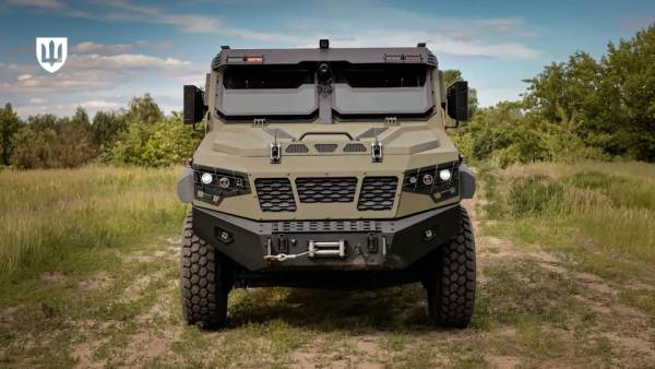 Бронепікап "Гюрза" готовий до постачання в українську армію 4 Бронепікап "Гюрза" готовий до постачання в українську армію 4