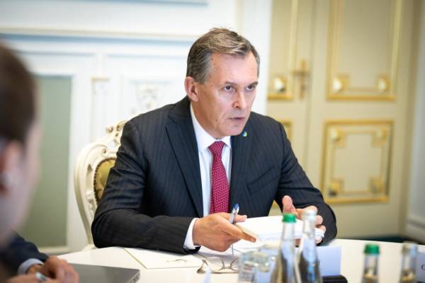 Корецький обговорив з послами Франції та Британії ключові питання співпраці 8