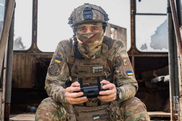 Нацгвардієць "Хвиля" зупинив штурм ворога на Покровському напрямку 9 Нацгвардієць "Хвиля" зупинив штурм ворога на Покровському напрямку 9