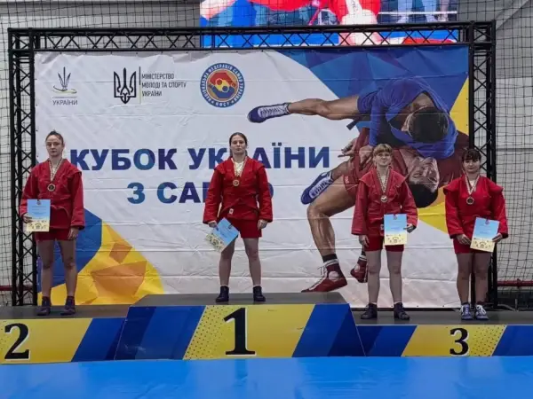 Миколаївські самбісти вибороли 10 медалей на всеукраїнських змаганнях