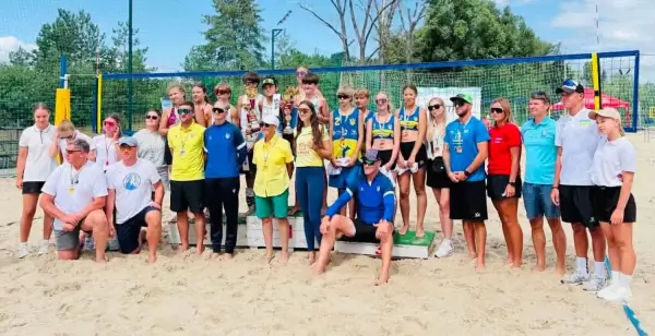 Миколаївські волейболісти підкорили п'єдестал чемпіонату України 8 Миколаївські волейболісти підкорили п'єдестал чемпіонату України 7