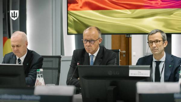 Хмара обговорив з Мерцом посилення ППО України 7