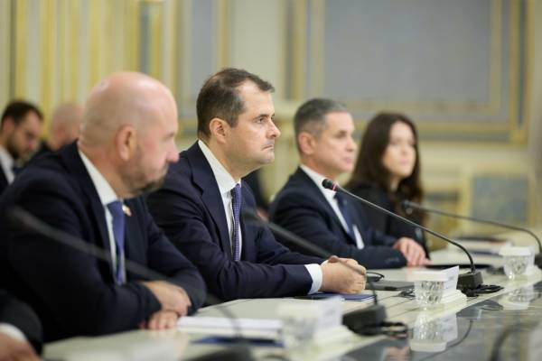 Зеленський і прем’єр Молдови обговорили зміцнення військової співпраці та спільні проєкти 3 Зеленський і прем’єр Молдови обговорили зміцнення військової співпраці та спільні проєкти 3