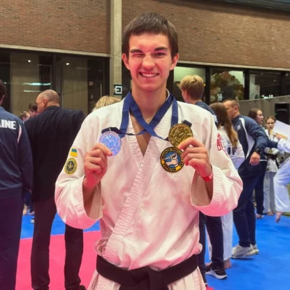 Миколаївський рукоборець завоював медалі на чемпіонаті Європи 8 Нагородження переможців.