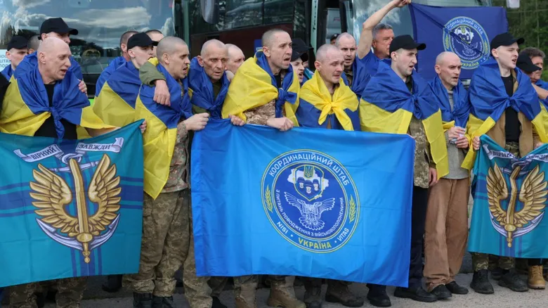 Голова Міноборони: Травми, отримані військовими в полоні, планують прирівняти до бойових