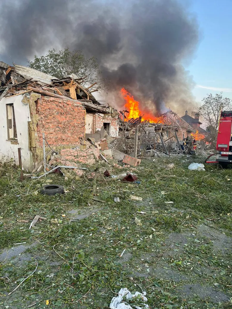 РФ вдарила по Житомирській і Хмельницькій областях. Є загиблий та поранені, відомо про влучання