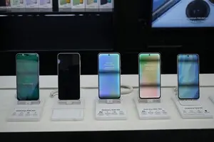 Експерти з безпеки радять перезавантажувати смартфони Samsung Galaxy раз на добу &mdash; Forbes