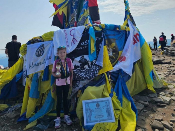 «Останні найважчі кількасот метрів донька навіть пришвидшилась»: 5-річна львів’янка стала наймолодшою дитиною, яка підкорила Говерлу 6