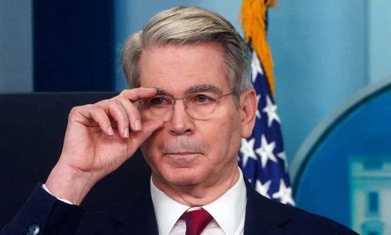 Бессент заявив, що на Алясці Трамп збирається тиснути на  Путіна санкціями